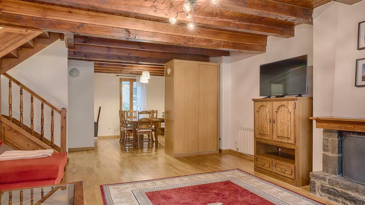 Saplan Real Estate Montlude Lägenhet Les Exteriör bild