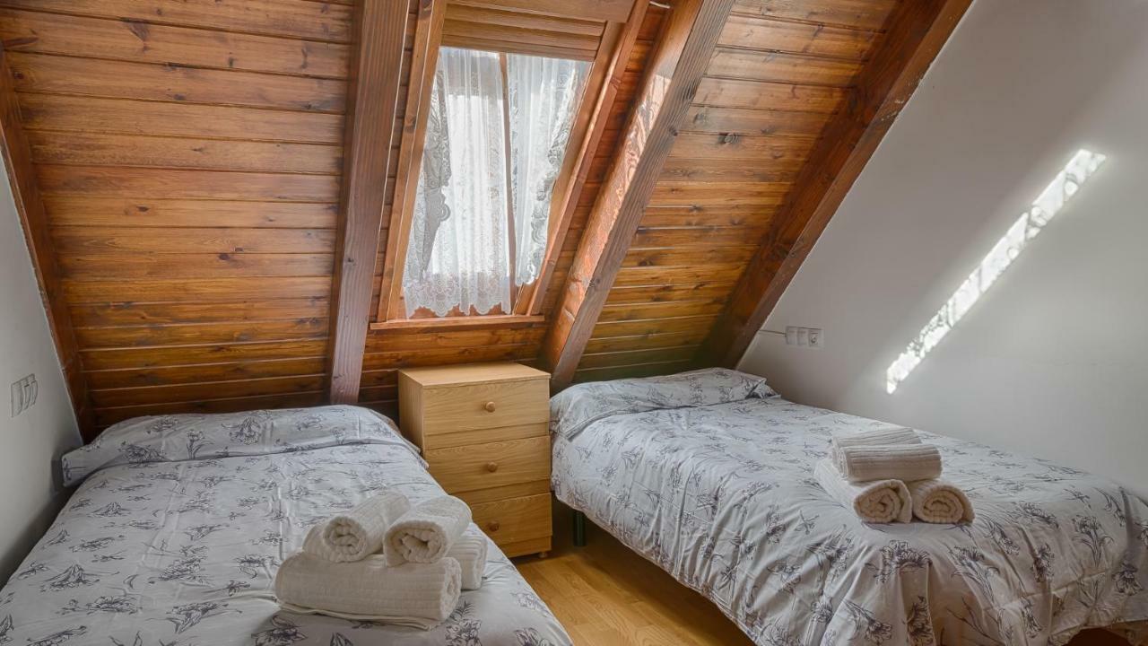 Saplan Real Estate Montlude Lägenhet Les Exteriör bild